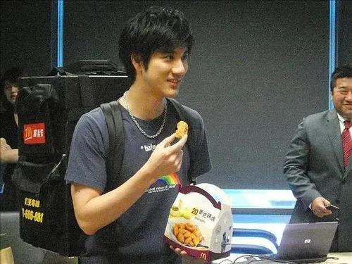 关于王力宏爆料的视频,娱乐圈背后的惊人真相 第2张 关于王力宏爆料的视频,娱乐圈背后的惊人真相 第2张